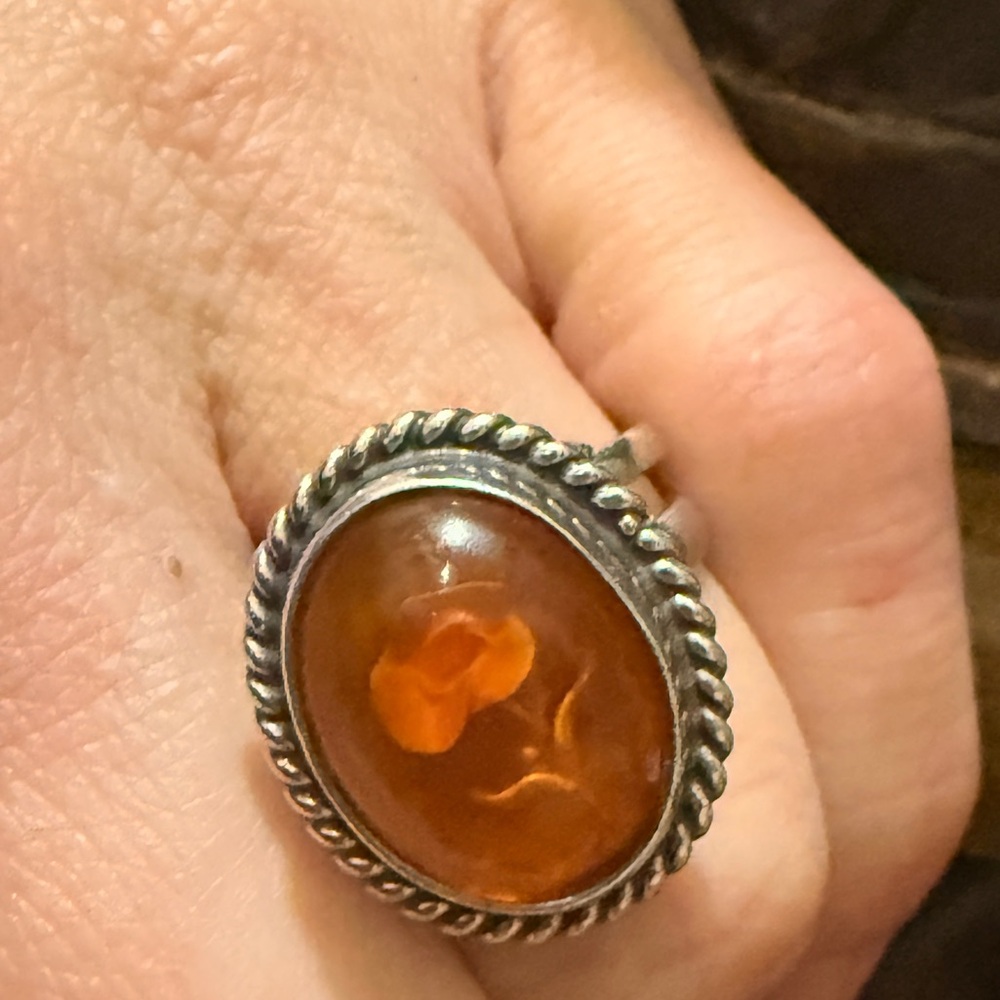 Vintage Sterling Silver Baltic Amber
Intaglio Rose Ring Sz 7 1/2